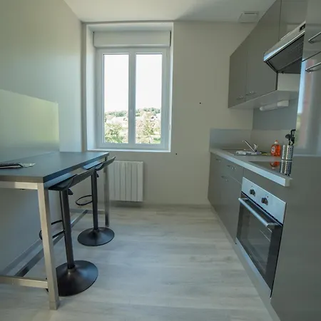 شقة فندقية De La Souleuvre 3*